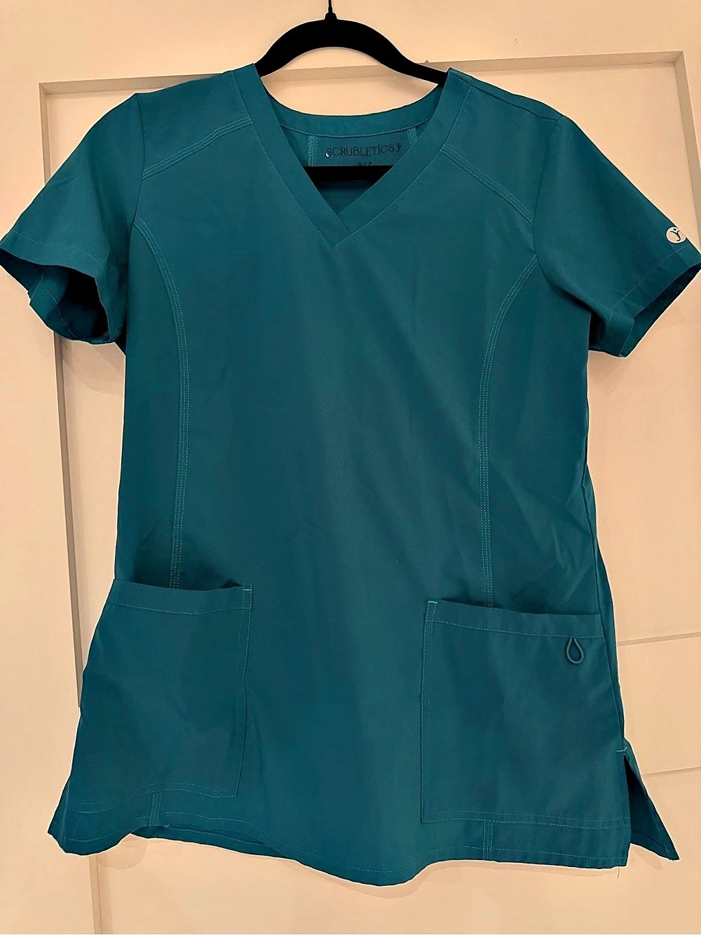 Scrub Top short sleeve in emerald green